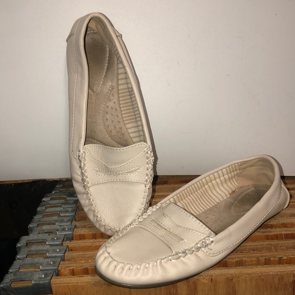 Reflex Comfort Casual Slip on Moccasin style shoes 6.5